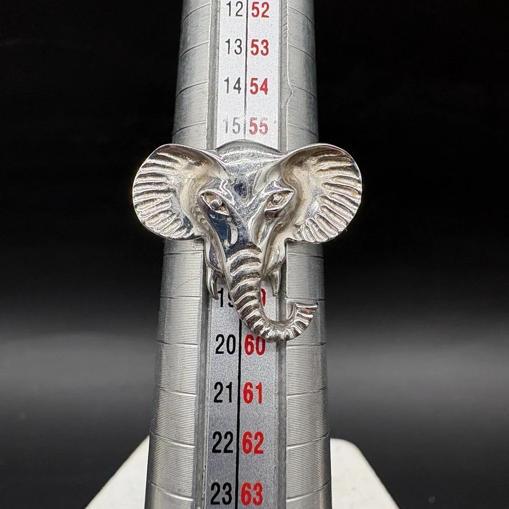 Unbranded Elephant Head Ring Unisex Size 8 Silver Excellent 925 Sterling Thai